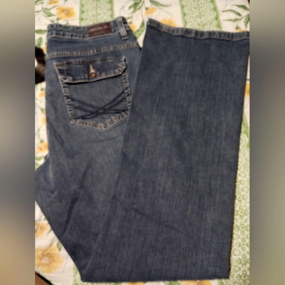 Lee women's blue jeans size 14 medium great condition